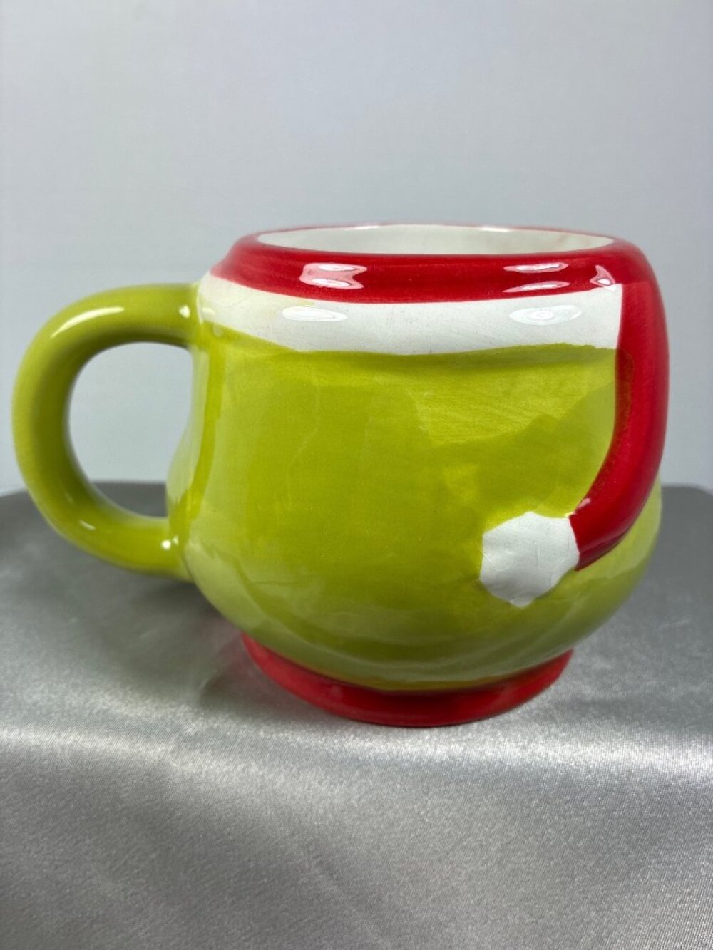 2024 Dr. Seuss The Grinch Sculpted Christmas Mug Santa Hat 14 oz Ceramic Cup - Picture 6 of 11